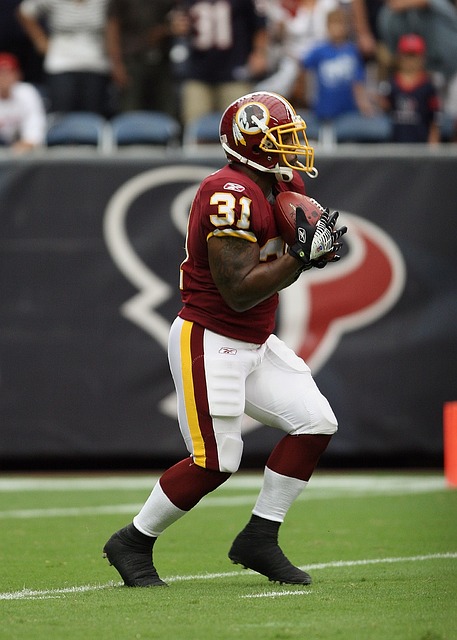 但显然与预 但显然与预